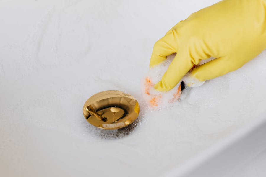 The Advantages of Hiring Professional Drain Cleaners Over DIY Solutions