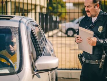 Does a Cop Have to Tell You Why You Are Being Stopped