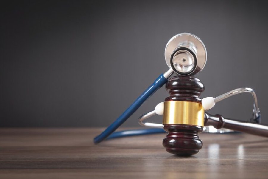 When to Get a Lawyer for Medical Malpractice