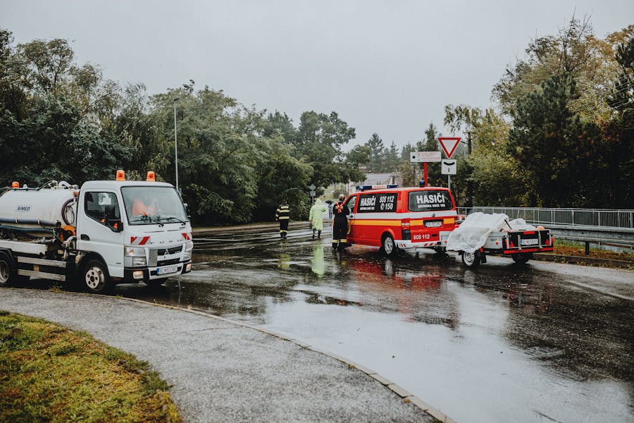 Emergency Response Tips for Road Trip Accidents